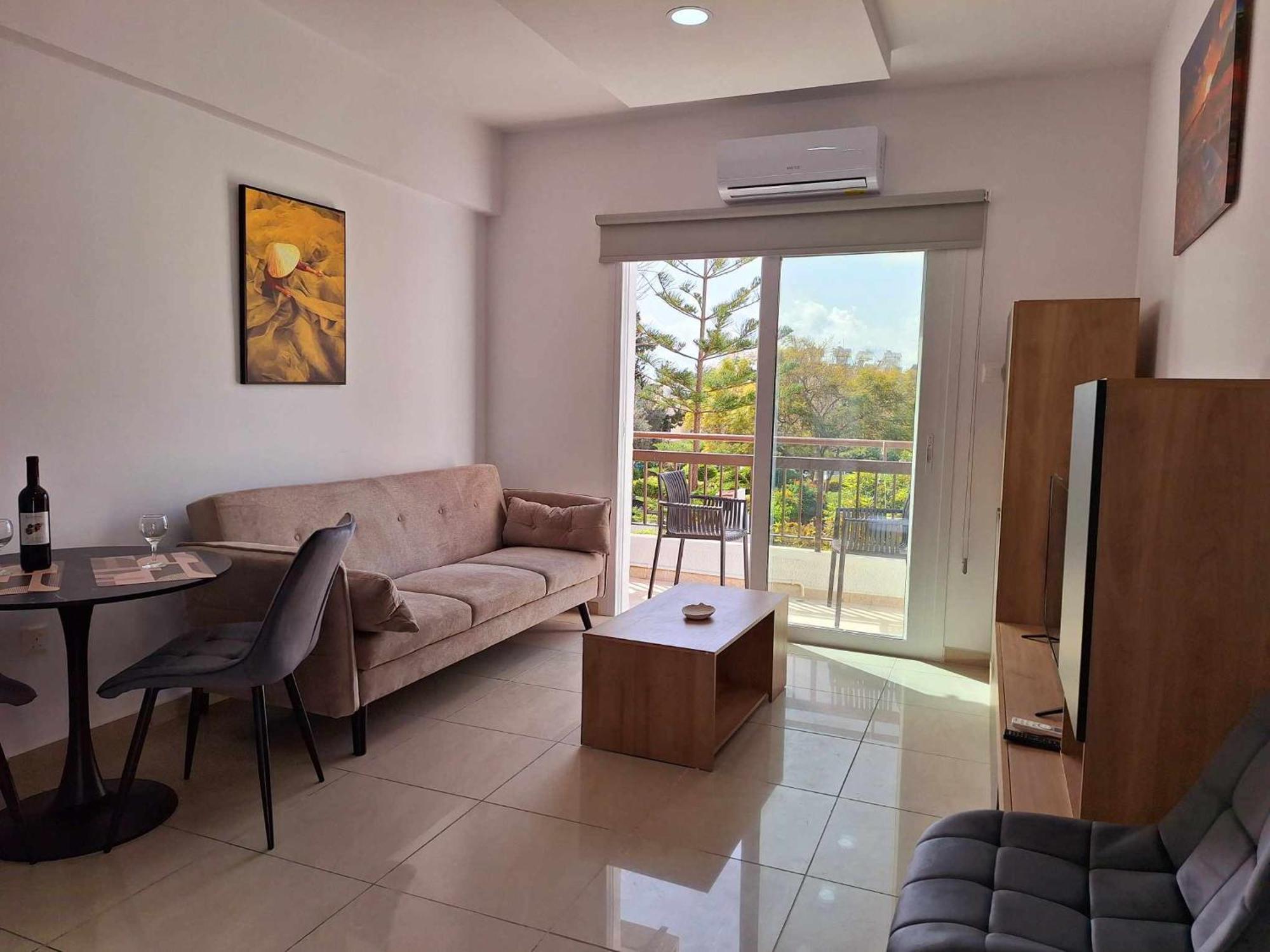 Stylish Apt Kato Paphos Close To Beach & Vibrant Harbor Life Esterno foto