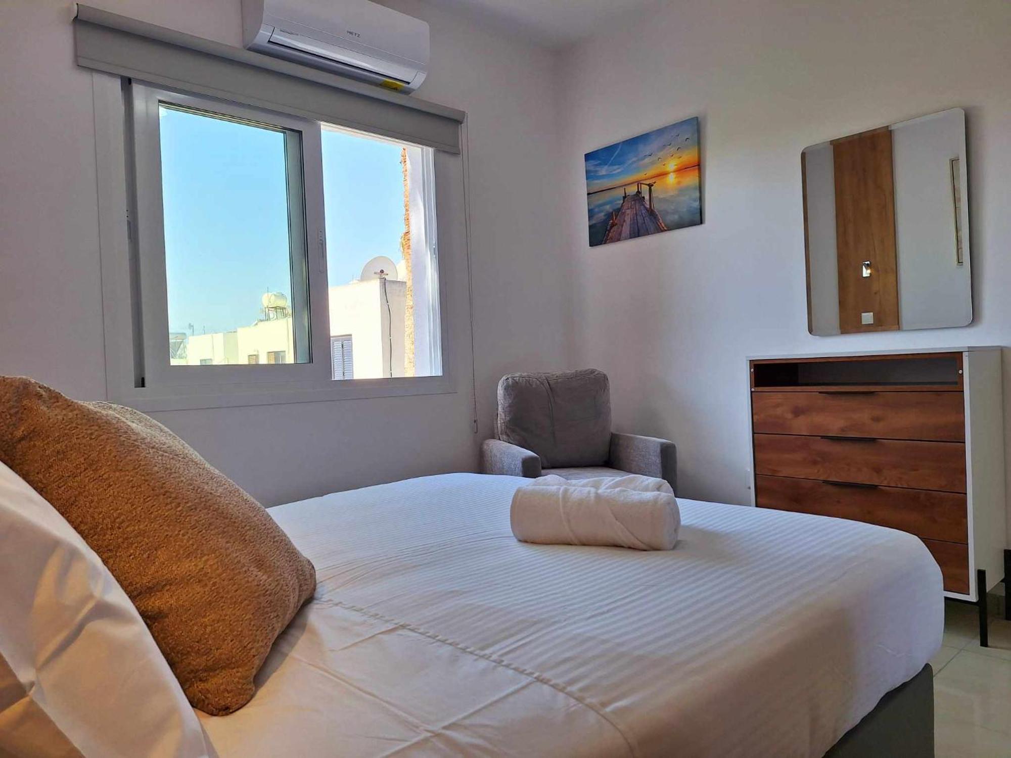 Stylish Apt Kato Paphos Close To Beach & Vibrant Harbor Life Esterno foto