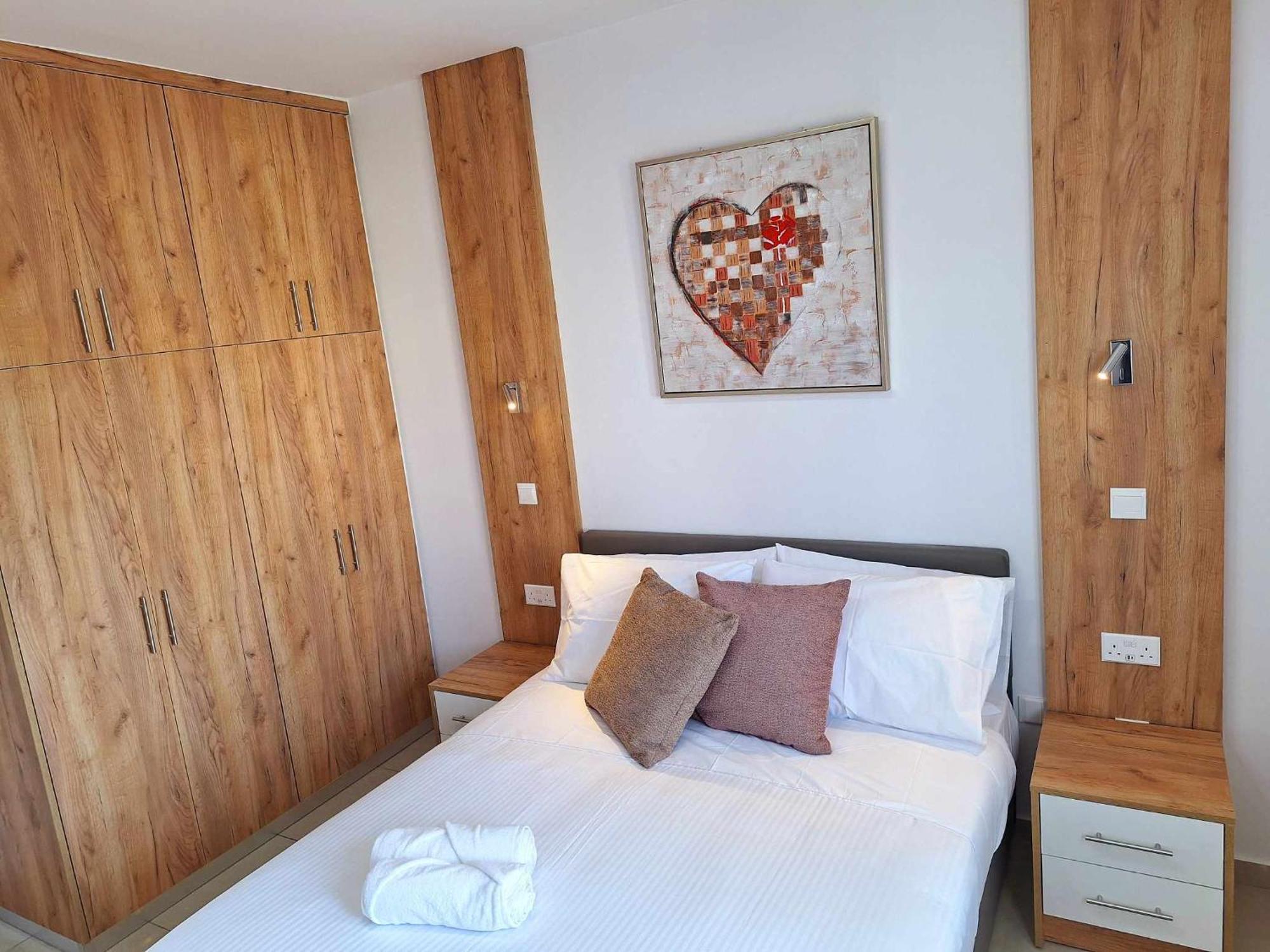 Stylish Apt Kato Paphos Close To Beach & Vibrant Harbor Life Esterno foto